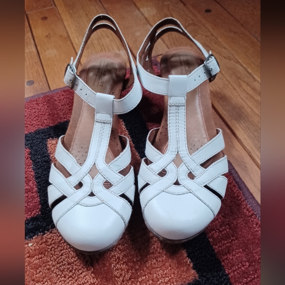 Rockport Cobb Hill white leather T-strap caged strappy sandals 2" heel Womens 9